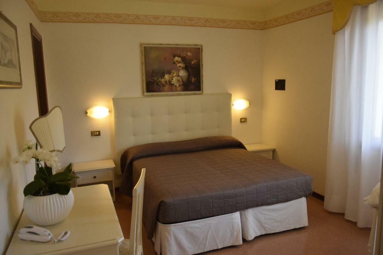 Hotel Marilu Eraclea Mare Dış mekan fotoğraf