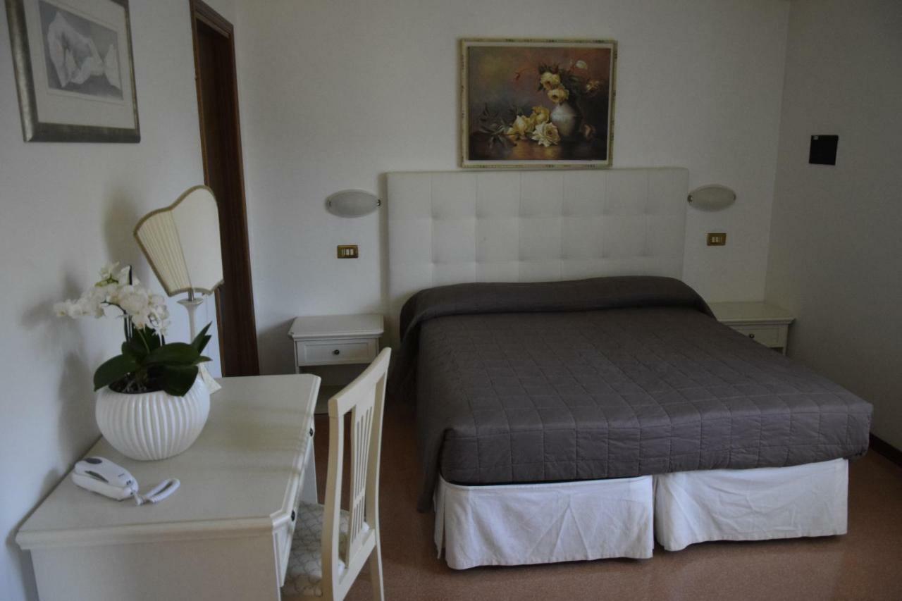 Hotel Marilu Eraclea Mare Dış mekan fotoğraf